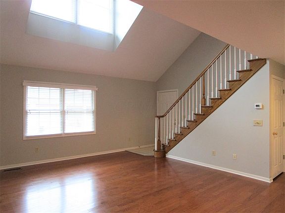 3rd image of 8381 Orchard Knoll Ln