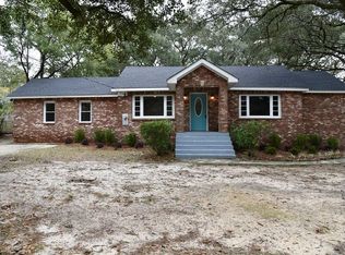 1322 Forest Ridge Rd E, Mobile, AL 36618