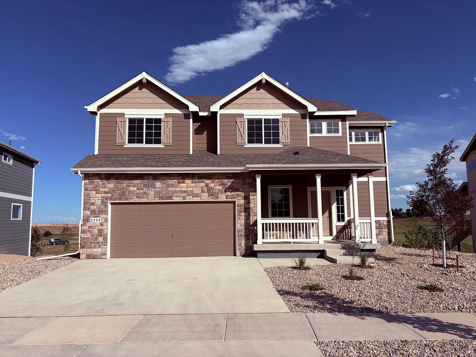 5 bed, 3.5 bath, 2851 sqft, $3,200 — Photo 2