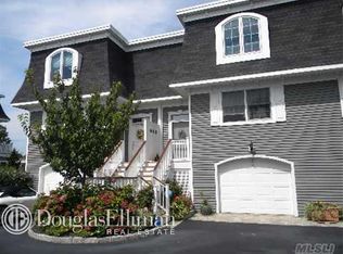 10 Salt Meadow Rd, Babylon, NY 11702