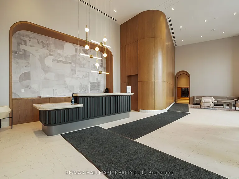 1185 Dupont St #627 — Photo 2