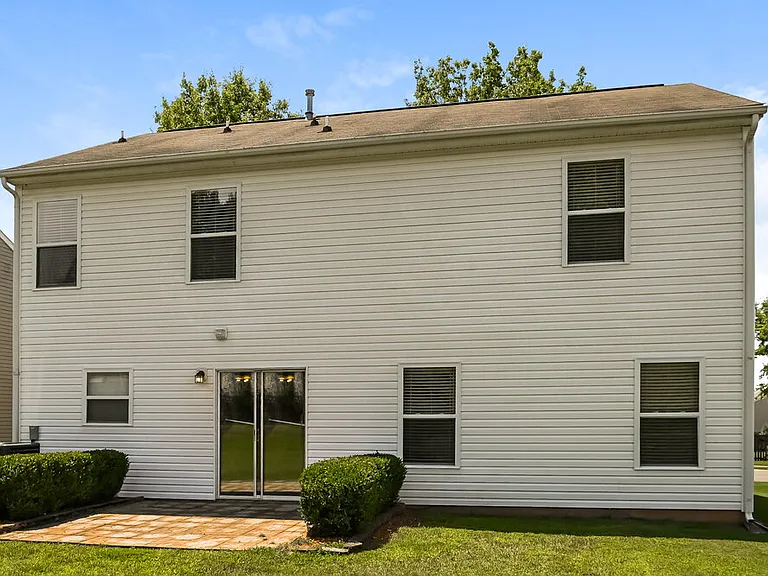 12034 Red Leaf Dr — Photo 16