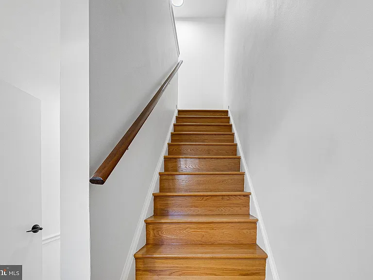 17515 Sabrina Ter — Photo 14