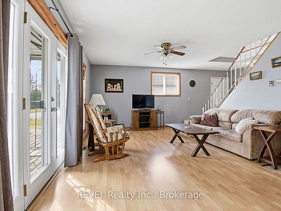 2nd image of 2757 N Shore Dr
