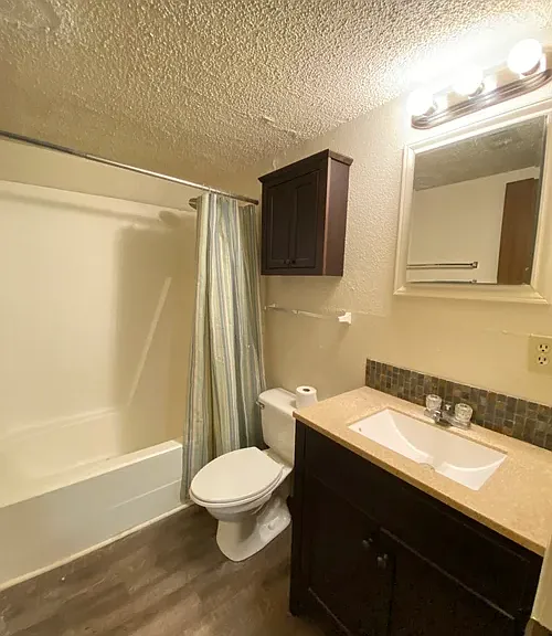 112 Lady Bird Ln #C — Photo 6