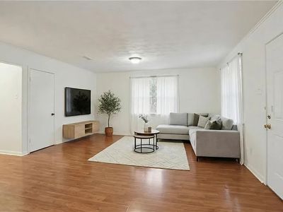 7551 Oak St, New Orleans, LA, 70118