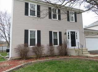 1065 Buckskin Ln, Carol Stream, IL