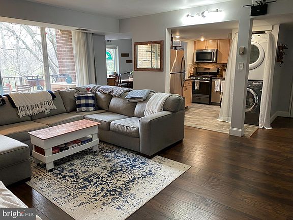 5th image of 1405 Northgate Sq #21C