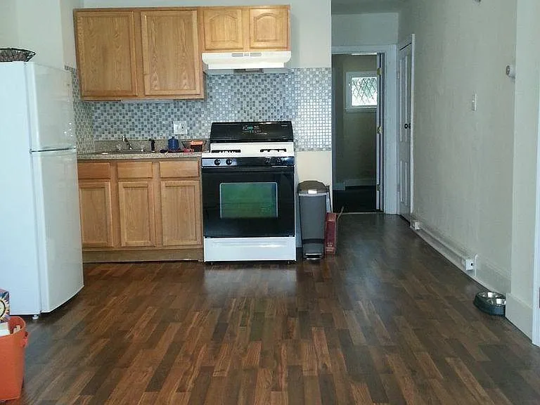 2123 Walnut St #2F — Photo 1