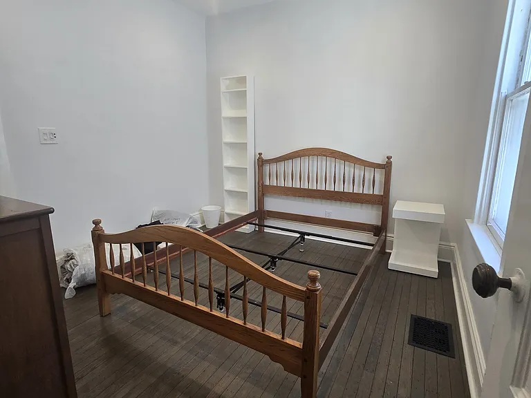 254 W Utica St — Photo 21