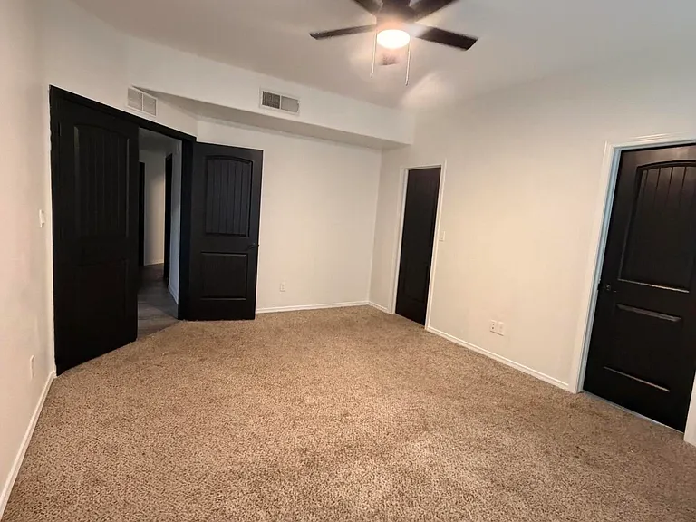 14270 Richard Wiles Ave — Photo 2
