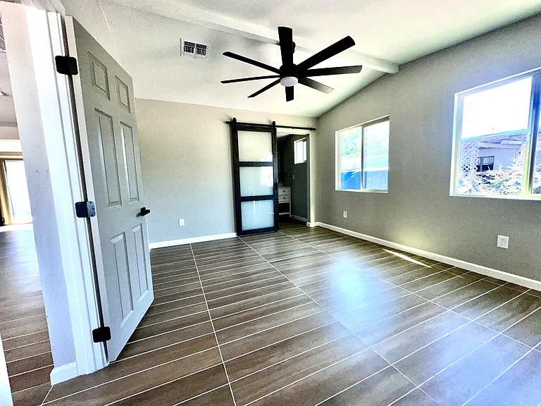 3650 E 23rd St — Photo 9
