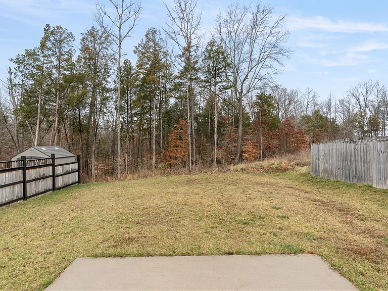 412 Hillside Dr — Photo 20