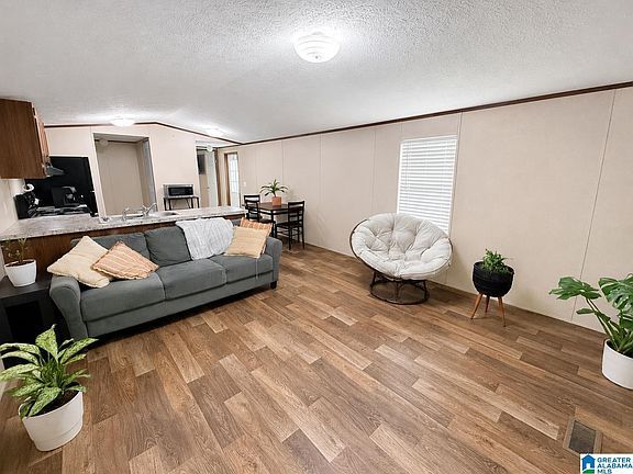 3rd image of 170 Dixie Dr