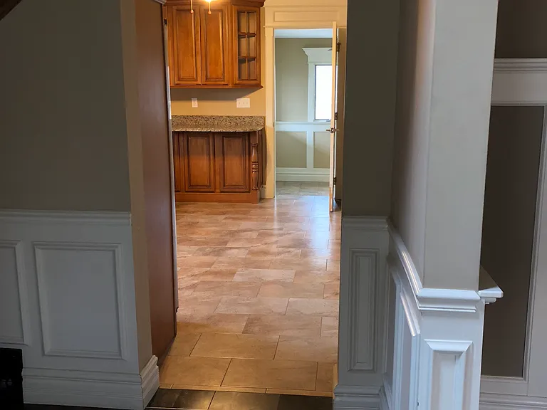 907 Vandalia St — Photo 13