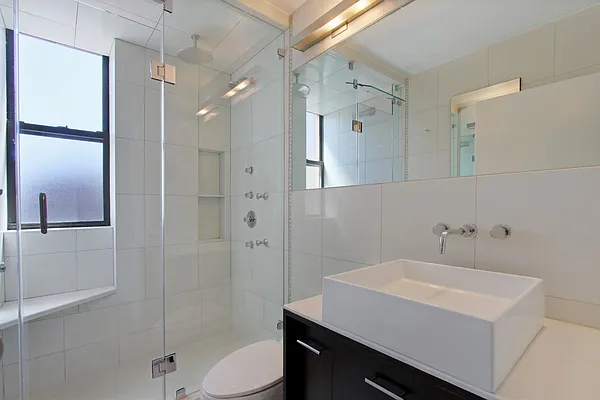 Rented by Corcoran | media 32