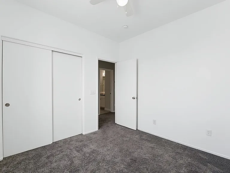 1886 E Don Carlos Ave #139 — Photo 20