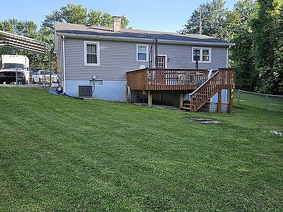 5th image of 447 Hollywood Hgts Rd