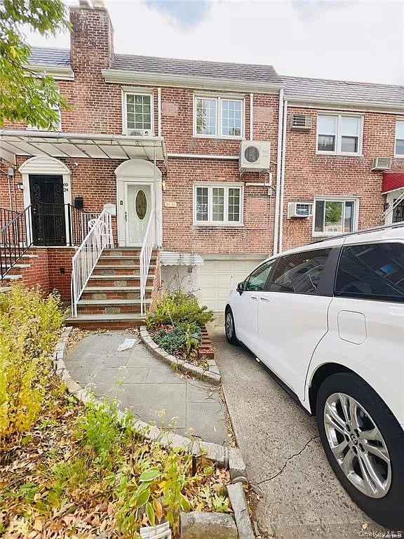 3 bed, 2.5 bath, 1828 sqft, $4,100 — Photo 1