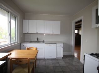 623 Vine Ave APT 2R, Highland Park, IL 60035