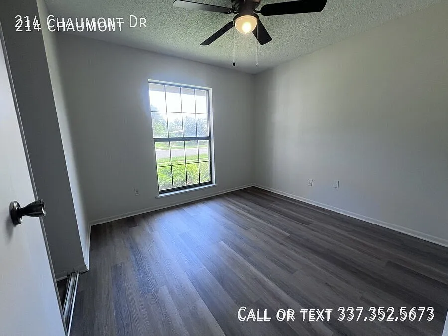 Appliances Included! W/ Garage and Large Backyard - 3 bed/2 bath Newly Renovated. — Photo 3