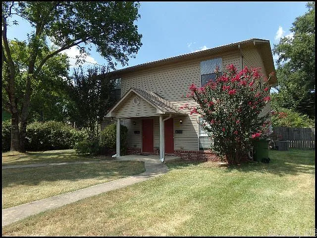 2 bed, 1.5 bath, 1088 sqft, $1,000 — Photo 3