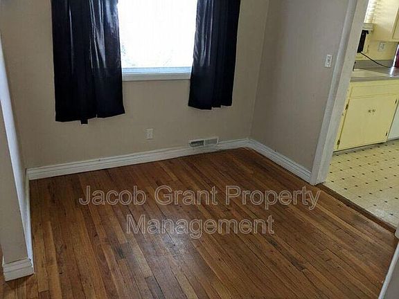 4th image of 1880 Santalema Dr