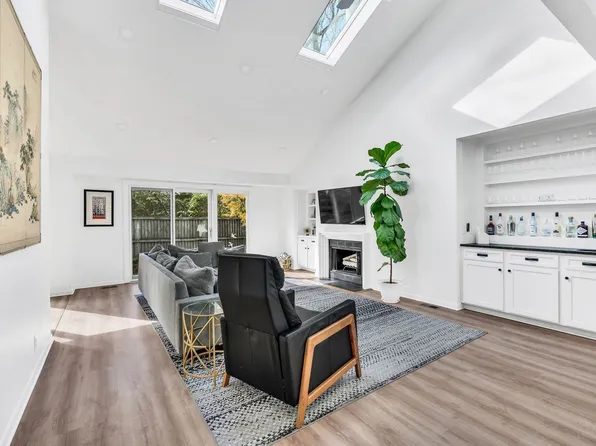 415 Belle Pointe Dr, Nashville, TN 37221