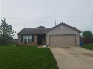 107 Broad Leaf Pl, Mooresville, IN 46158