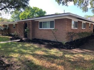 5402 Beechnut St, Houston, TX 77096