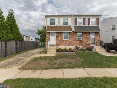 2211 Amosland Rd, Holmes, PA, 19043