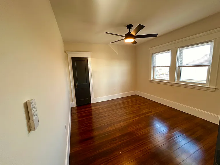 250-252 Central Ave #3 — Photo 16