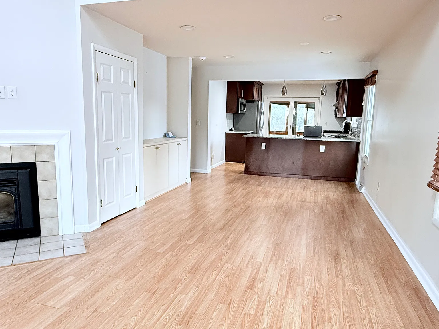 20 Morgan Way — Photo 2