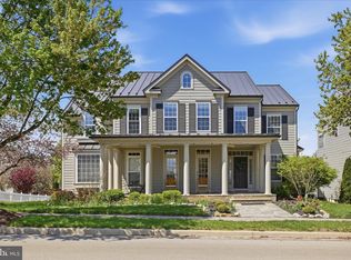 218 Braddock St, Charles Town, WV 25414