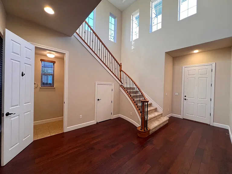 10880 Pentwater Dr — Photo 33