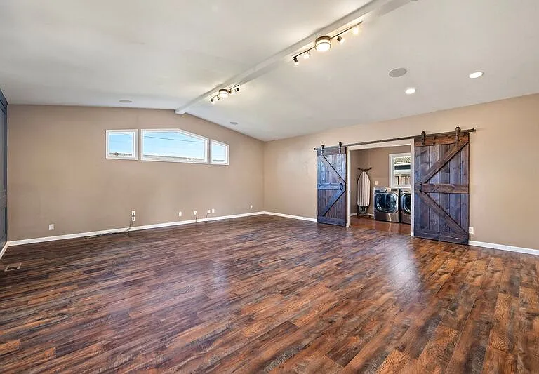 2577 Elysium Ave — Photo 37