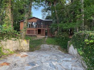 5908 Riverside Dr, Yankeetown, FL 34498