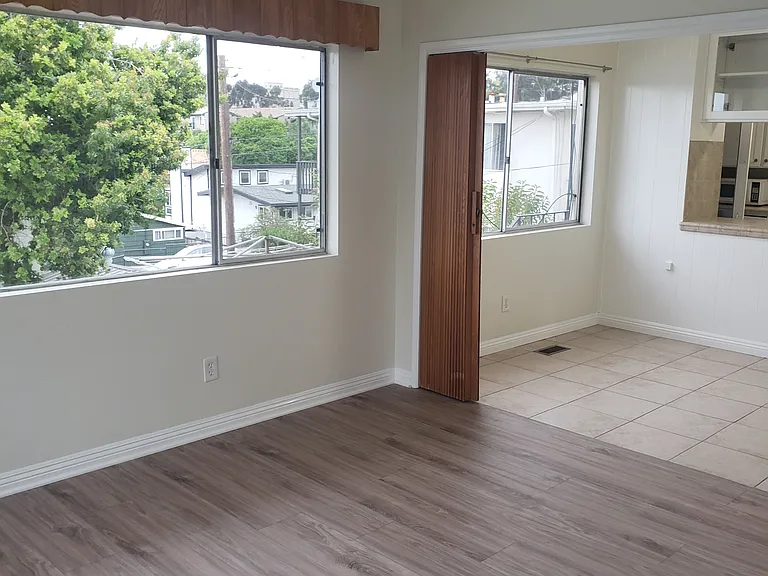 5820 Lauretta St — Photo 9