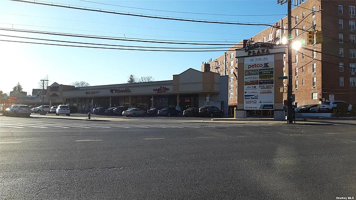 Sold by Laffey Real Estate | media 28