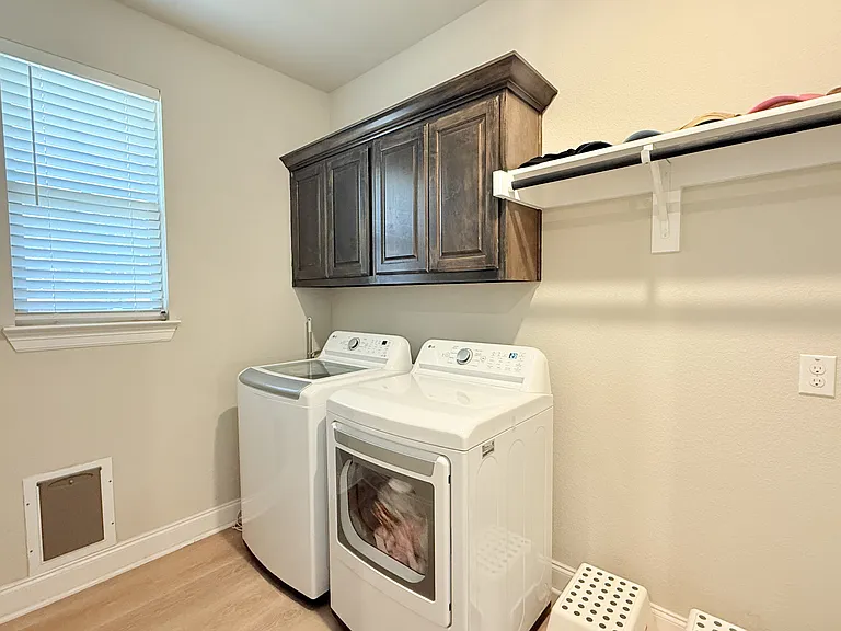 8805 Cedar Basin Dr — Photo 12