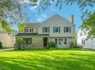 22150 Rye Rd, Shaker Hts, OH 44122