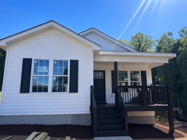 1616 Hiram St SE, Roanoke, VA 24014