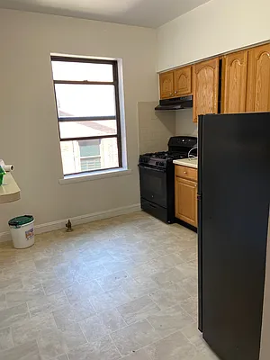 Rented by Oxford Property Group | media 8