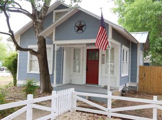 1390 Cross St, New Braunfels, TX 78130