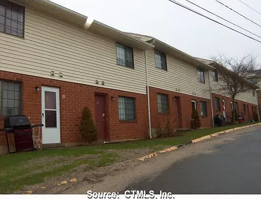 497 Scott Rd #11 — Photo 1