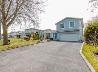 688 Antigua Cres, Oshawa, ON L1J 6B4