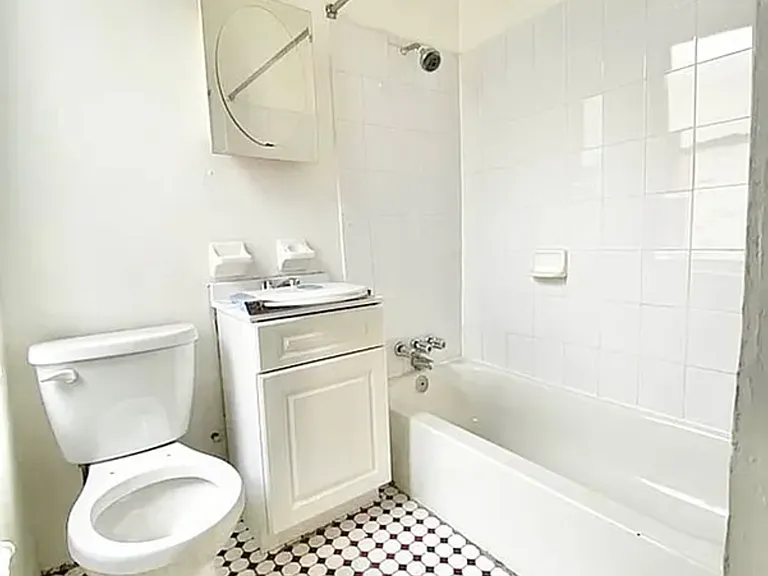 185 4th Ave #3L — Photo 3