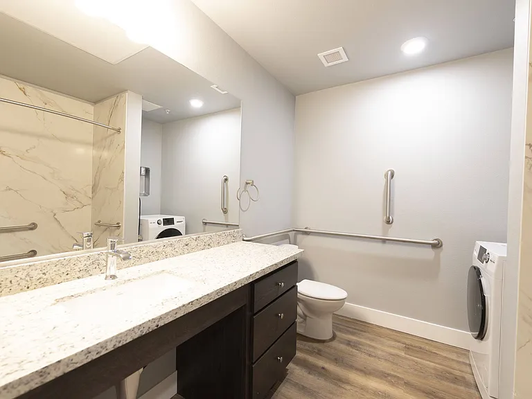 ONE18 West Street Residential — Photo 71