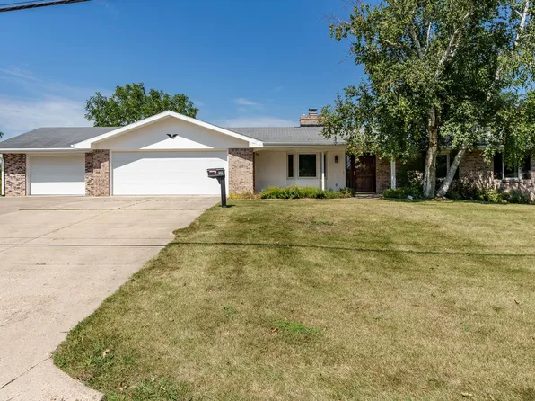 50 Homestead Dr, Freeport, IL 61032