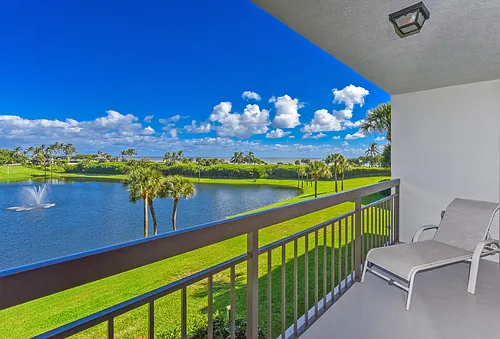 601 S Seas Dr Photo 1